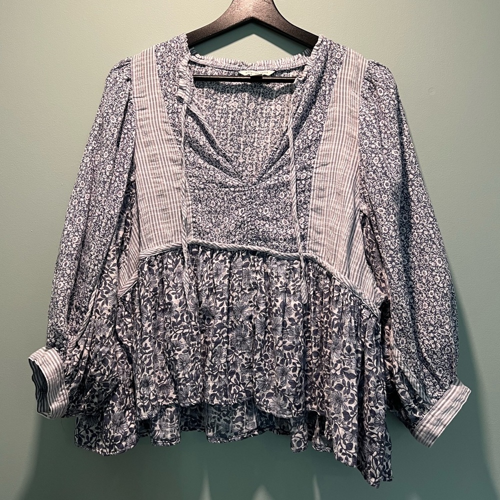 XS American Eagle Long-Sleeve Peasant
Blouse